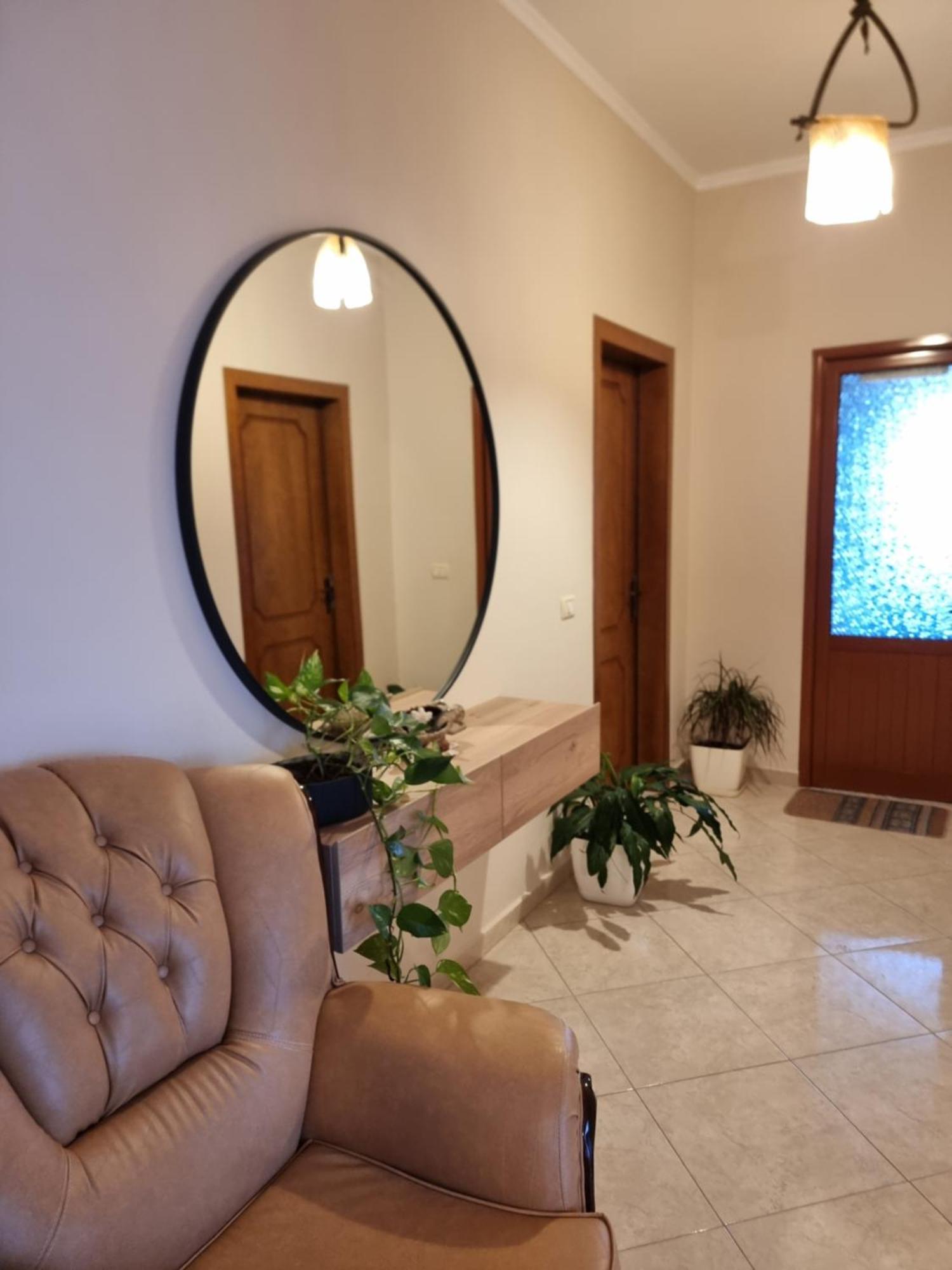 Kc Apartment بيرات المظهر الخارجي الصورة