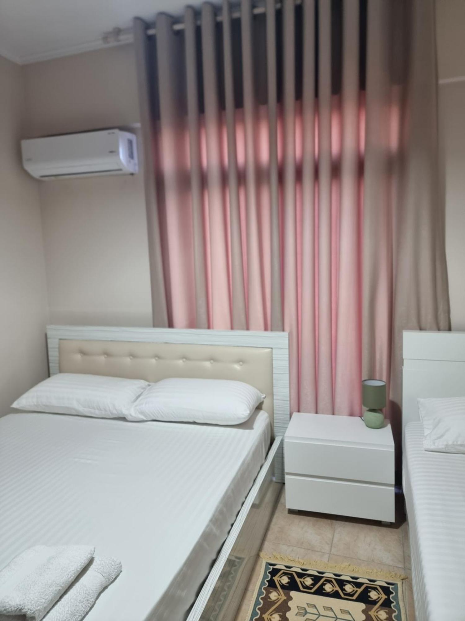 Kc Apartment بيرات المظهر الخارجي الصورة