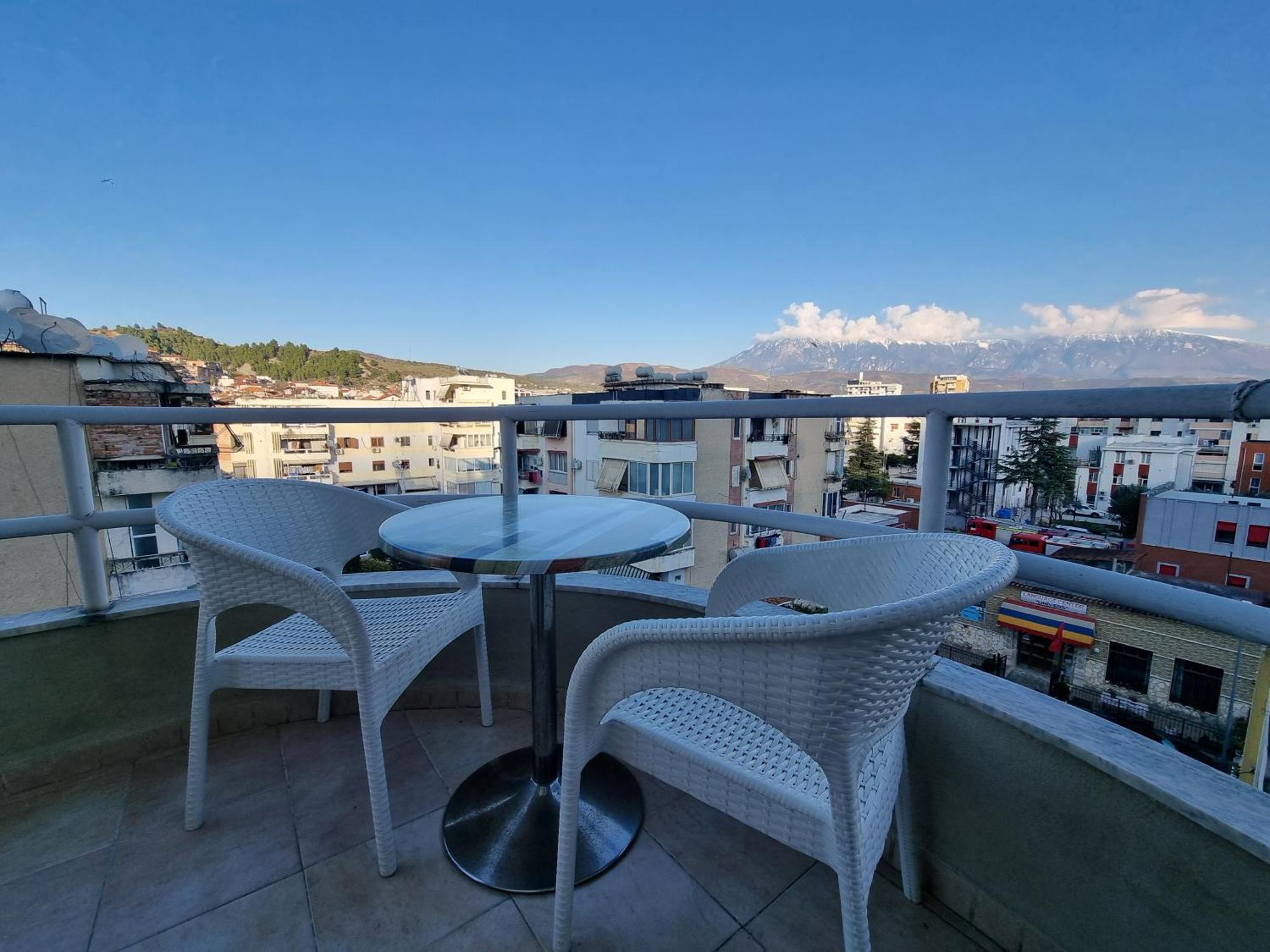 Kc Apartment بيرات المظهر الخارجي الصورة